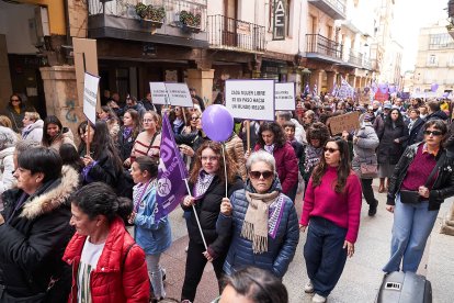 Soria se tiñe de morado por la igualdad en el 8M.