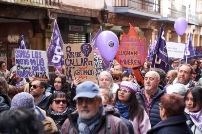Soria se tiñe de morado por la igualdad en el 8M.