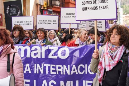 Soria se tiñe de morado por la igualdad en el 8M.