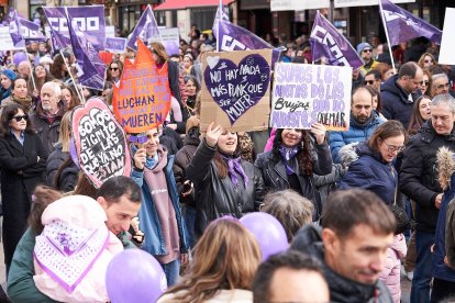Soria se tiñe de morado por la igualdad en el 8M.