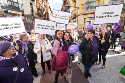 Soria se tiñe de morado por la igualdad en el 8M.