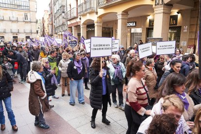 Soria se tiñe de morado por la igualdad en el 8M.