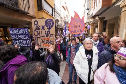 Soria se tiñe de morado por la igualdad en el 8M.