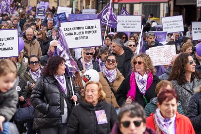 Soria se tiñe de morado por la igualdad en el 8M.