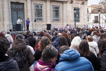 Soria se tiñe de morado por la igualdad en el 8M.