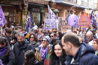 Soria se tiñe de morado por la igualdad en el 8M.