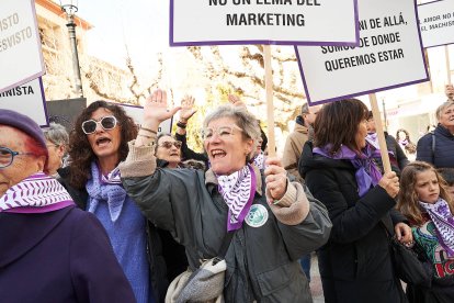 Soria se tiñe de morado por la igualdad en el 8M.