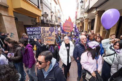 Soria se tiñe de morado por la igualdad en el 8M.