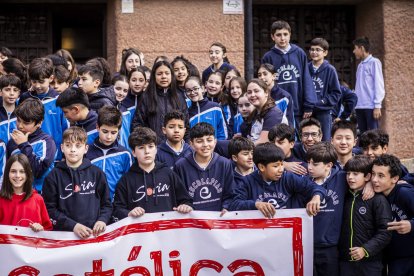 Bajo el lema ‘Educación que te acompaña en cada paso’ los jóvenes se reunieron en El Salvador