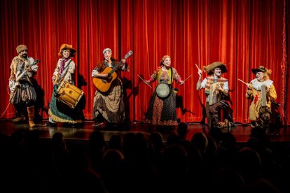 Una fiesta que puso a bailar a todo el Palacio de la Audiencia