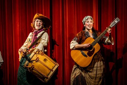 Una fiesta que puso a bailar a todo el Palacio de la Audiencia
