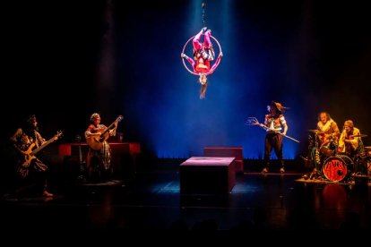 Una fiesta que puso a bailar a todo el Palacio de la Audiencia