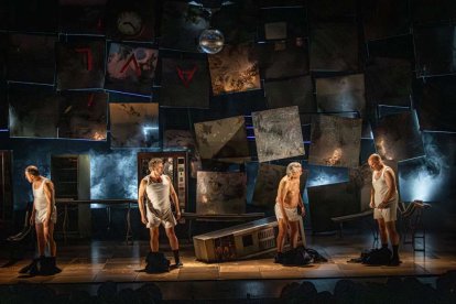 Una adaptación a las tablas por Ignacio del Moral y Javier Hernández-Simón