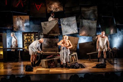 Una adaptación a las tablas por Ignacio del Moral y Javier Hernández-Simón