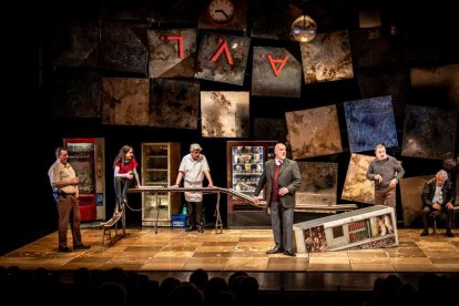 Una adaptación a las tablas por Ignacio del Moral y Javier Hernández-Simón