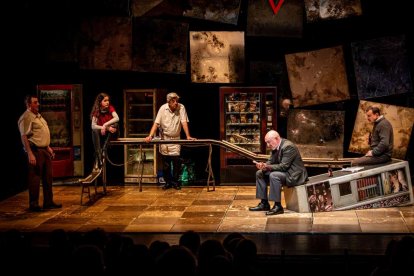 Una adaptación a las tablas por Ignacio del Moral y Javier Hernández-Simón