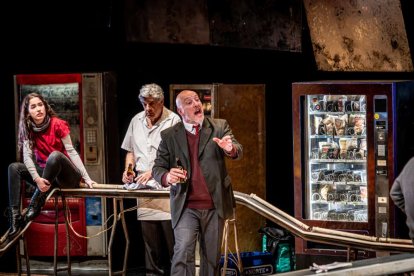 Una adaptación a las tablas por Ignacio del Moral y Javier Hernández-Simón