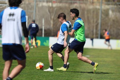 El equipo prepara el choque ante la Sarriana