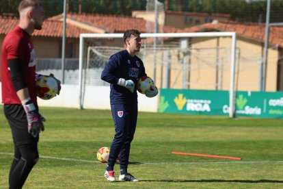 El equipo prepara el choque ante la Sarriana