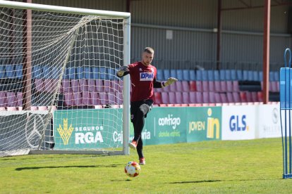 El equipo prepara el choque ante la Sarriana
