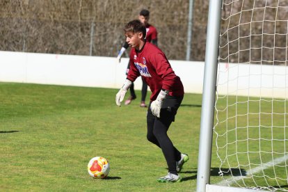 El equipo prepara el choque ante la Sarriana