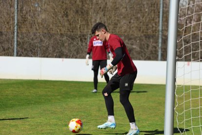 El equipo prepara el choque ante la Sarriana