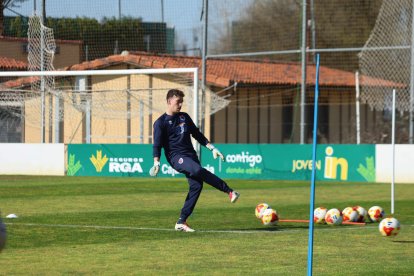 El equipo prepara el choque ante la Sarriana
