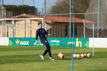 El equipo prepara el choque ante la Sarriana