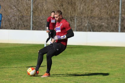 El equipo prepara el choque ante la Sarriana
