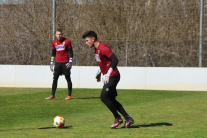 El equipo prepara el choque ante la Sarriana