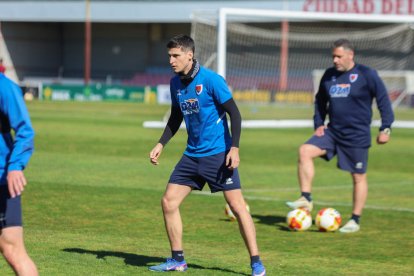 El equipo prepara el choque ante la Sarriana