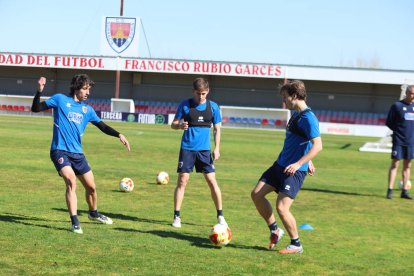 El equipo prepara el choque ante la Sarriana