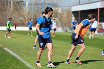 El equipo prepara el choque ante la Sarriana