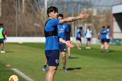 El equipo prepara el choque ante la Sarriana