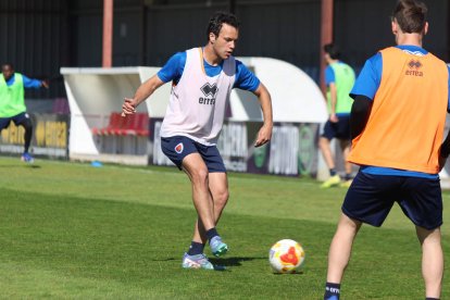 El equipo prepara el choque ante la Sarriana