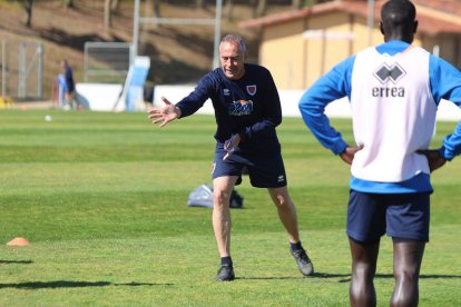El equipo prepara el choque ante la Sarriana