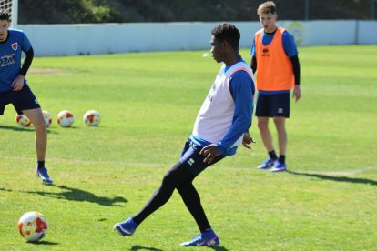 El equipo prepara el choque ante la Sarriana