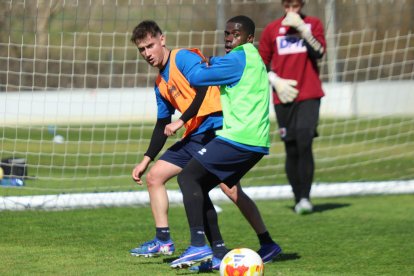 El equipo prepara el choque ante la Sarriana