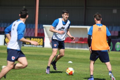 El equipo prepara el choque ante la Sarriana