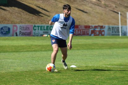 El equipo prepara el choque ante la Sarriana