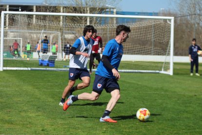 El equipo prepara el choque ante la Sarriana