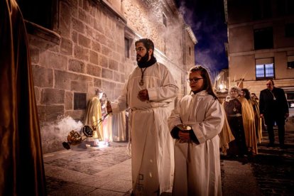 La procesión preludia la Semana Santa en la capital