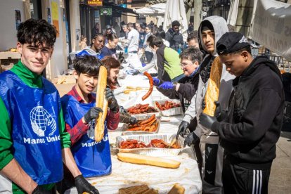 Jóvenes solidarios contra el hambre