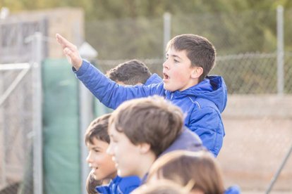 Los colegiales solventan el choque por con tres tantos en la primera parte