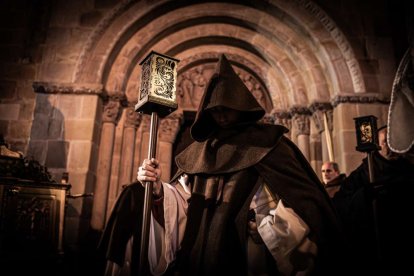 Una solemne marcha nocturna hasta la Concatedral