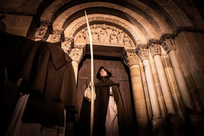 Una solemne marcha nocturna hasta la Concatedral