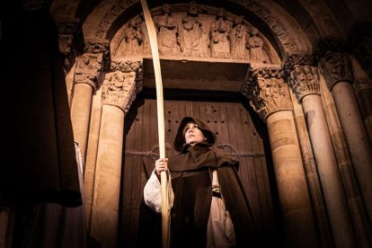 Una solemne marcha nocturna hasta la Concatedral