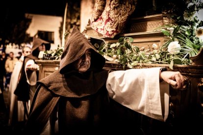 Una solemne marcha nocturna hasta la Concatedral