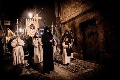 Una solemne marcha nocturna hasta la Concatedral