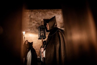 Una solemne marcha nocturna hasta la Concatedral